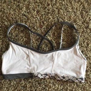 Lululemon Cute Flower Sports Bra 🌷🌸🌼
